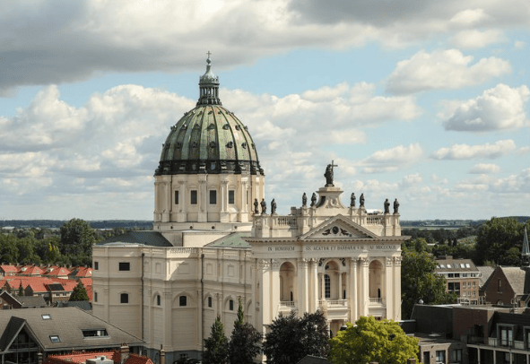 Excursie naar Oudenbosch op woensdag 9 september 2026